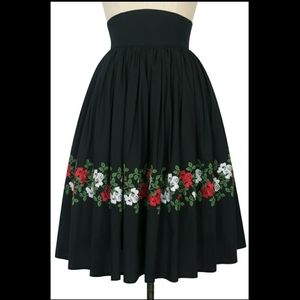 Trashy Diva Hilda Skirt 24 Black with Rose Embroidery